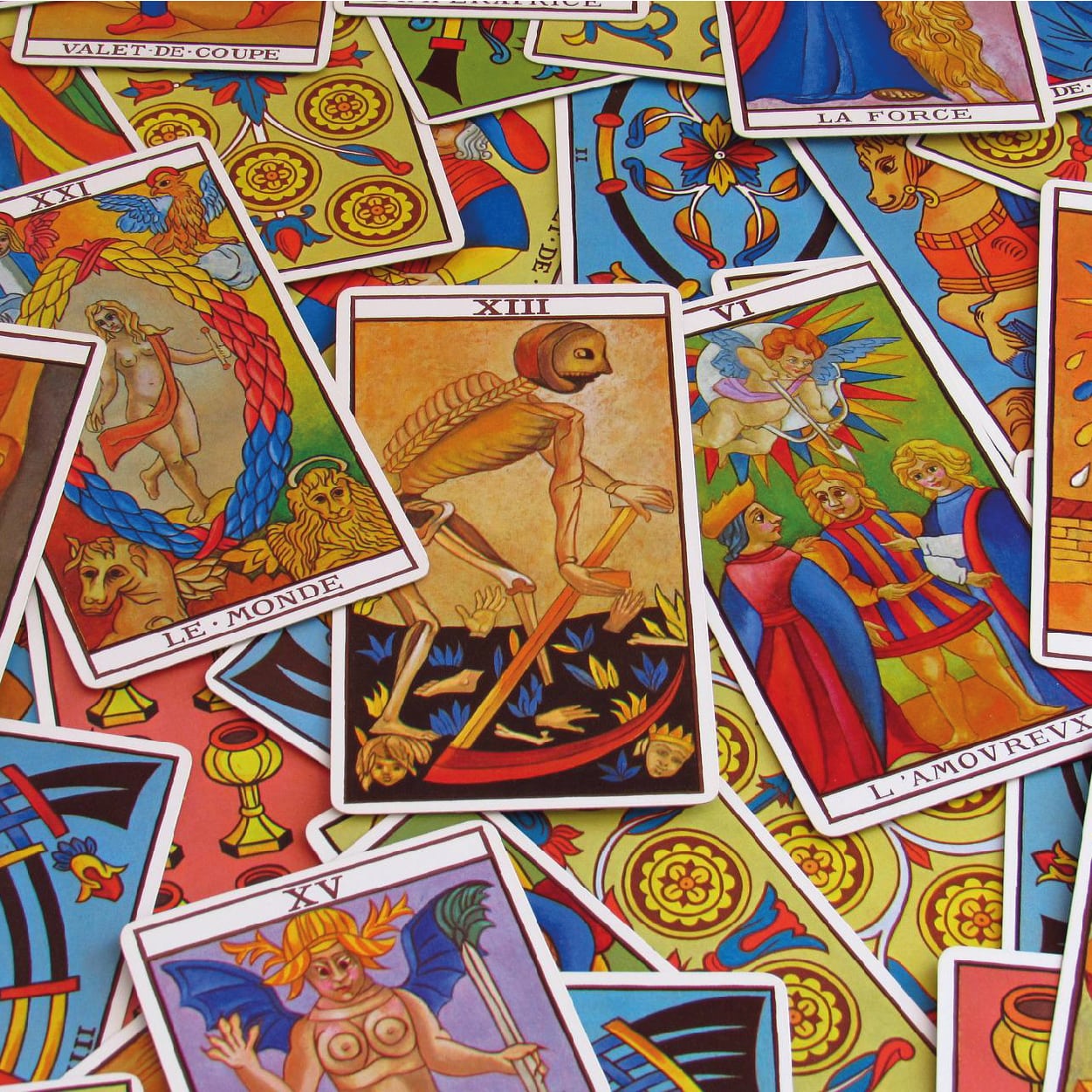 Lectura de Cartas para Tarot y carta Astral